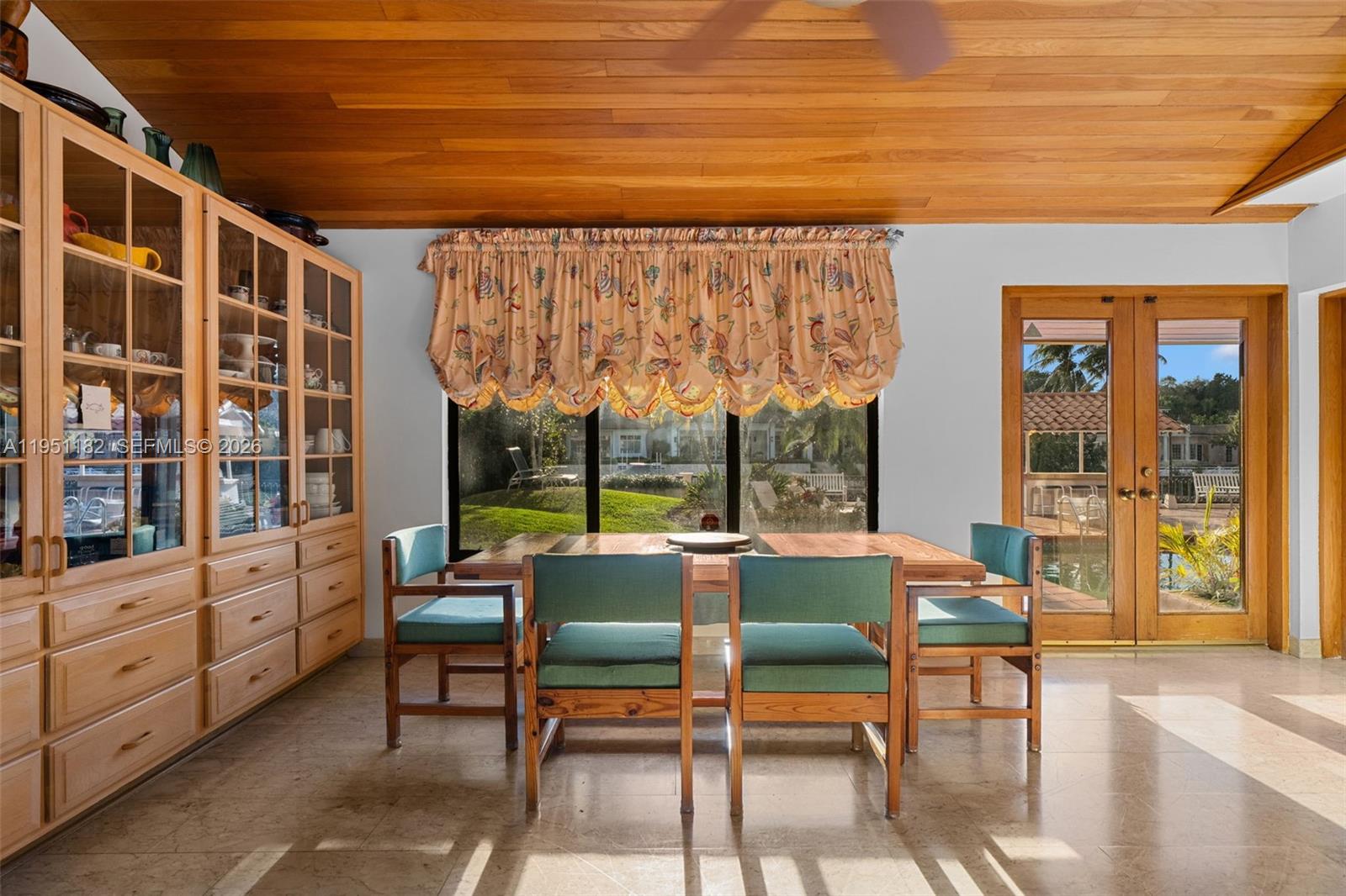 6636 Riviera Dr Coral Gables, FL 33146