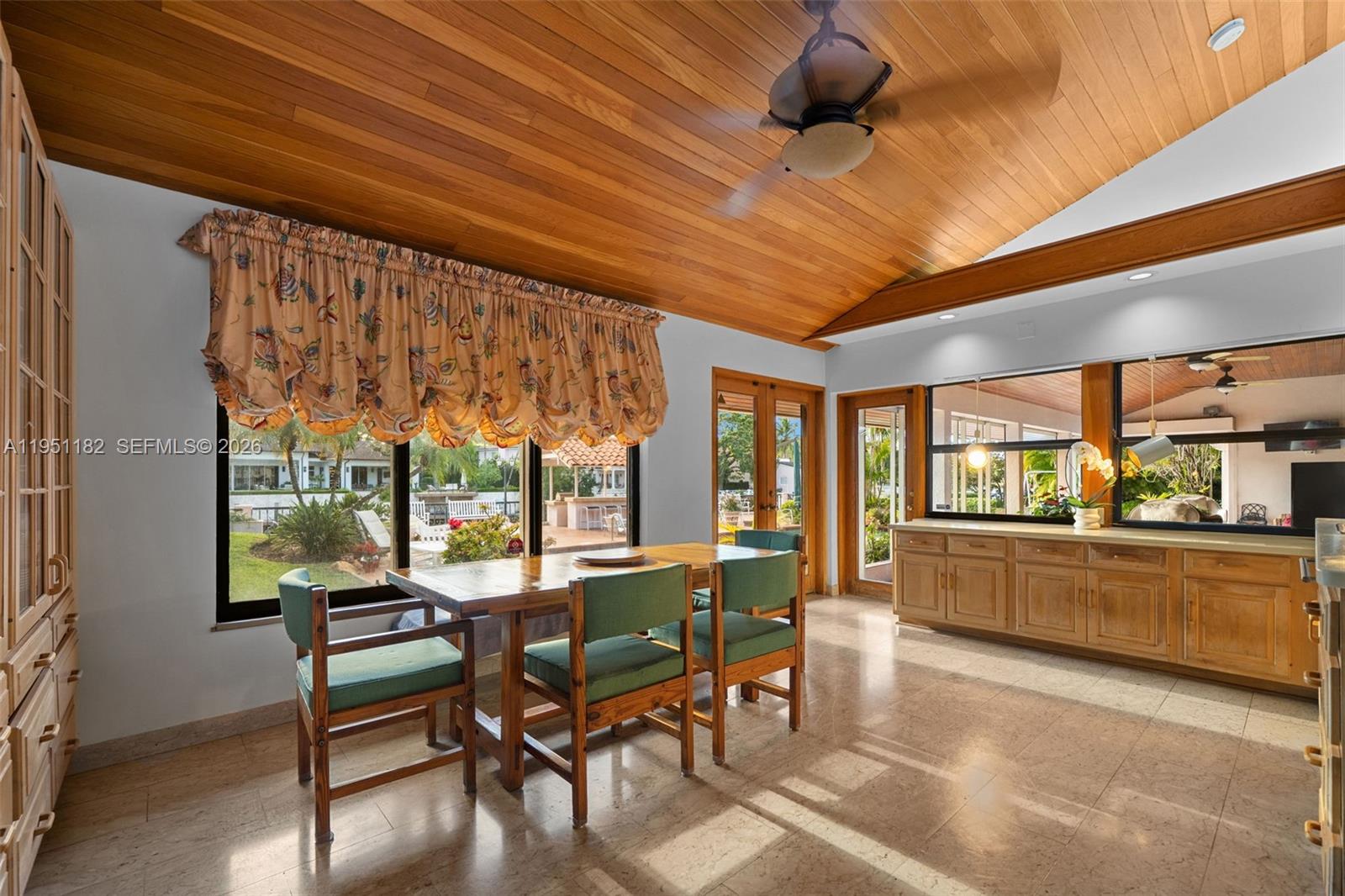 6636 Riviera Dr Coral Gables, FL 33146