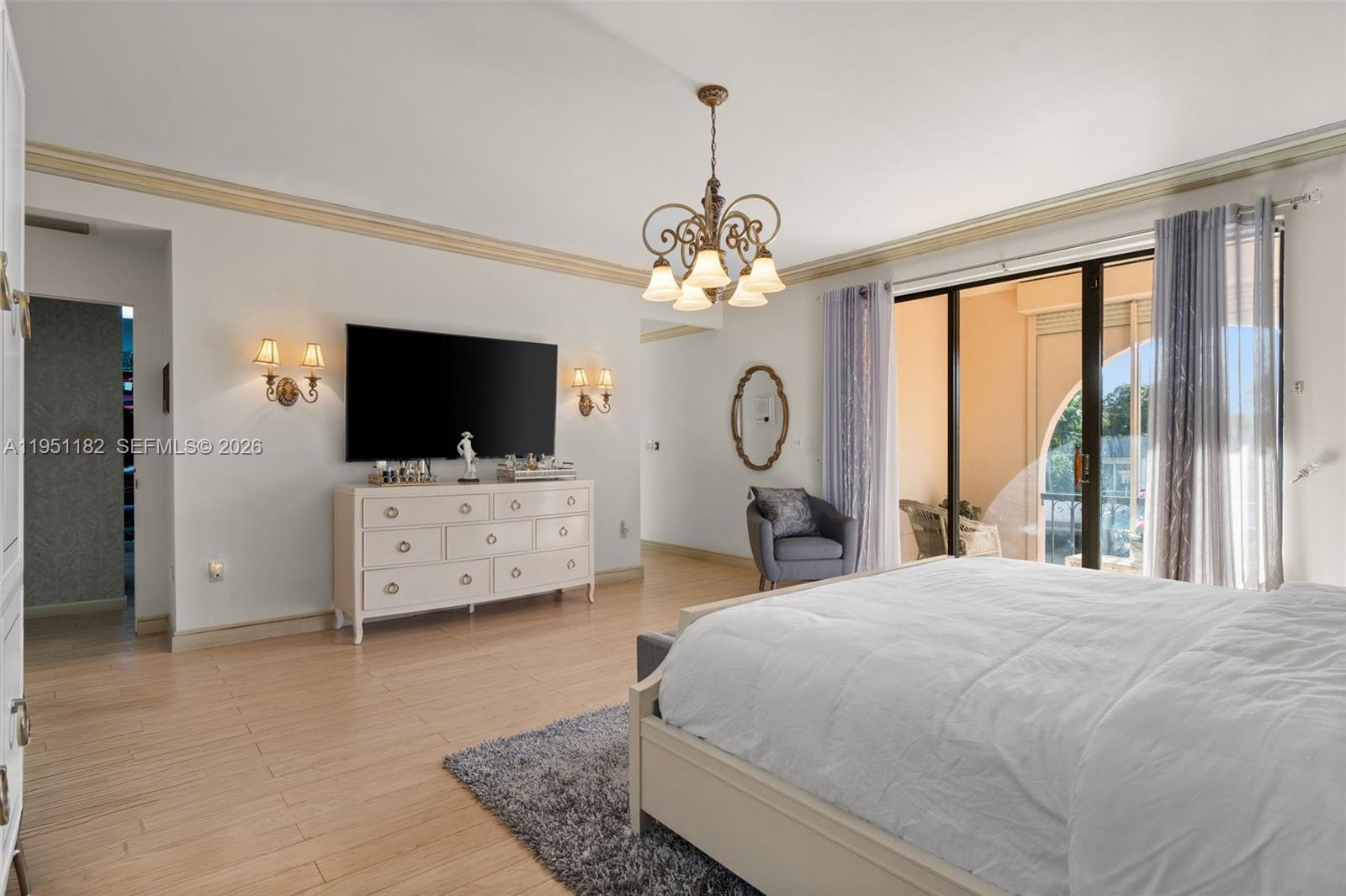 6636 Riviera Dr Coral Gables, FL 33146