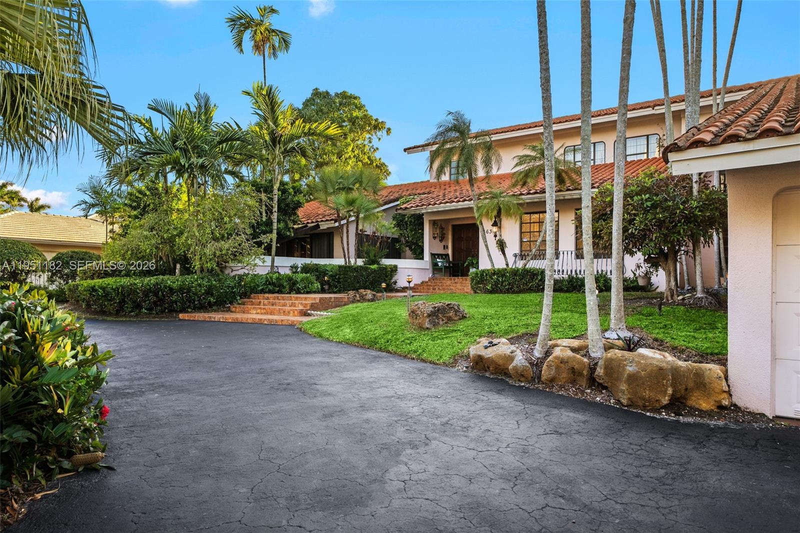 6636 Riviera Dr Coral Gables, FL 33146