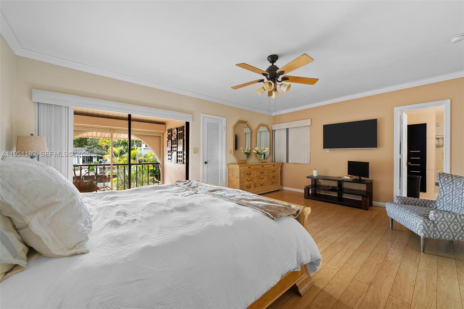 6636 Riviera Dr Coral Gables, FL 33146