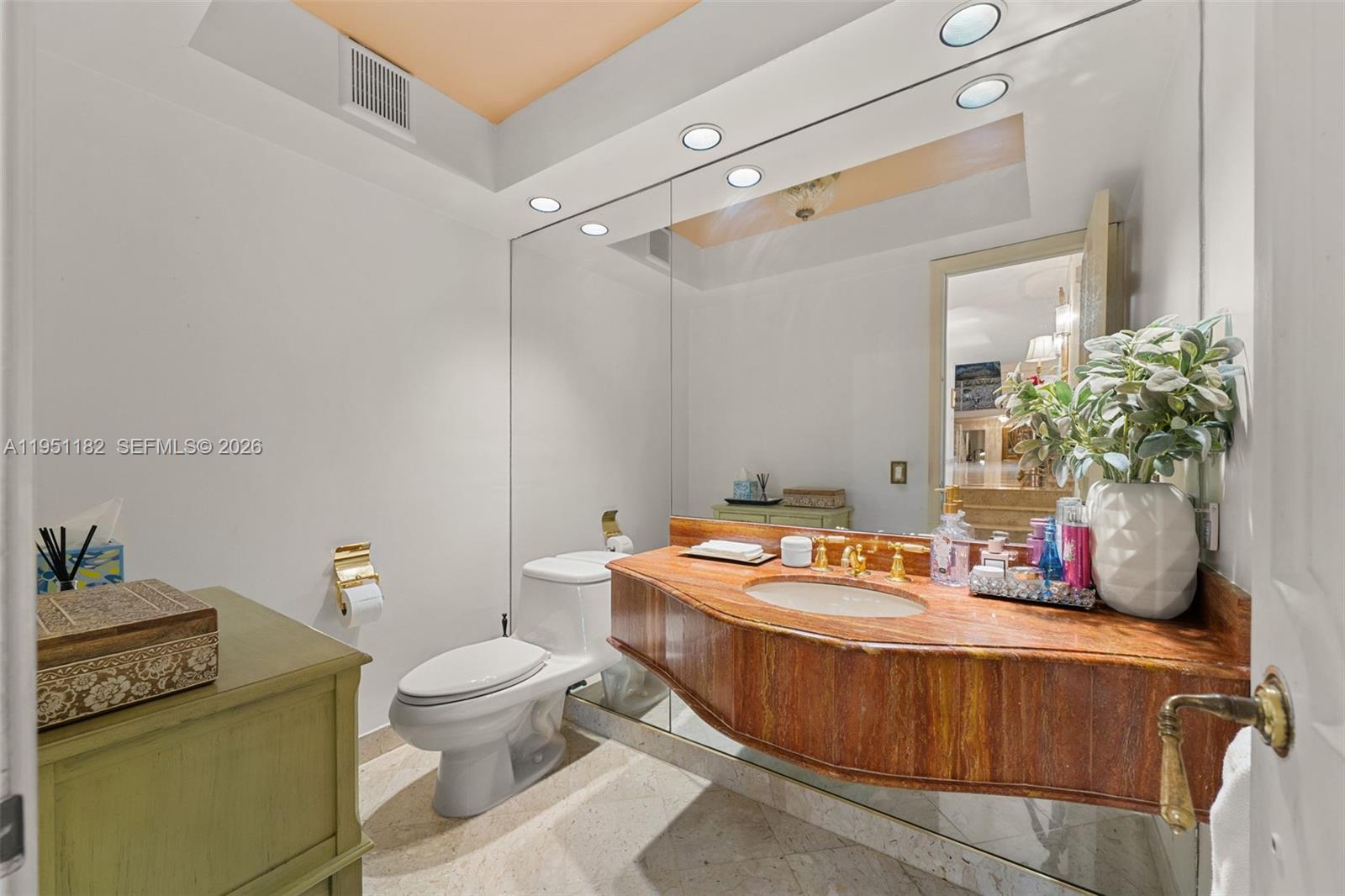 6636 Riviera Dr Coral Gables, FL 33146