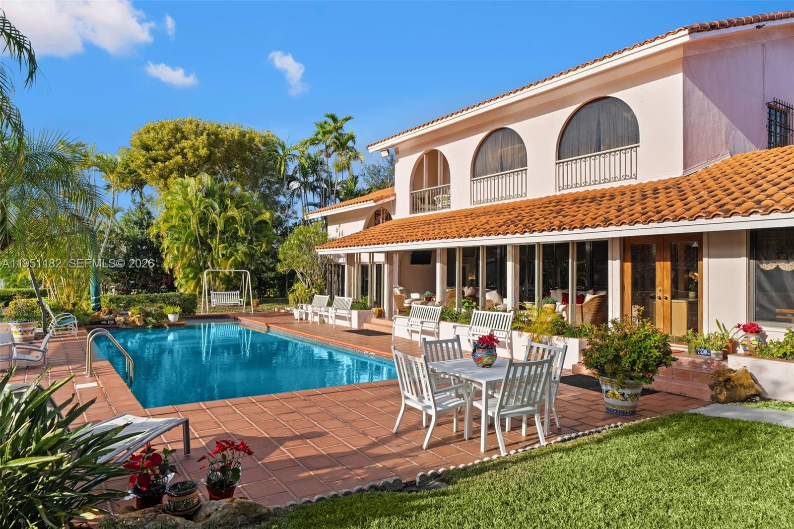 6636 Riviera Dr Coral Gables, FL 33146