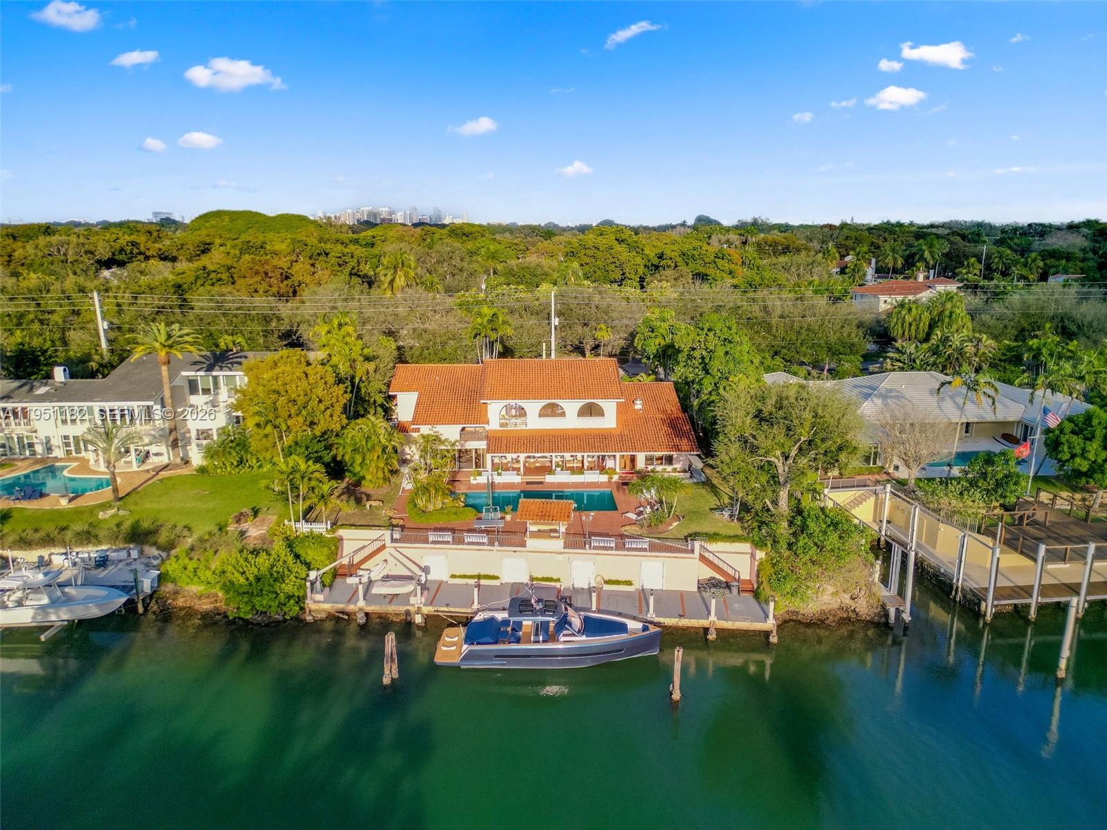 6636 Riviera Dr Coral Gables, FL 33146