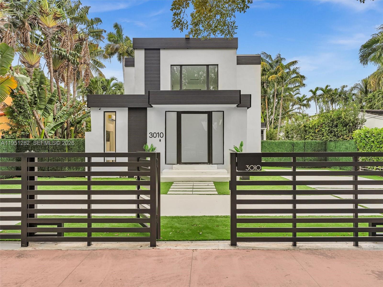 3010 Alton Rd Miami Beach, FL 33140