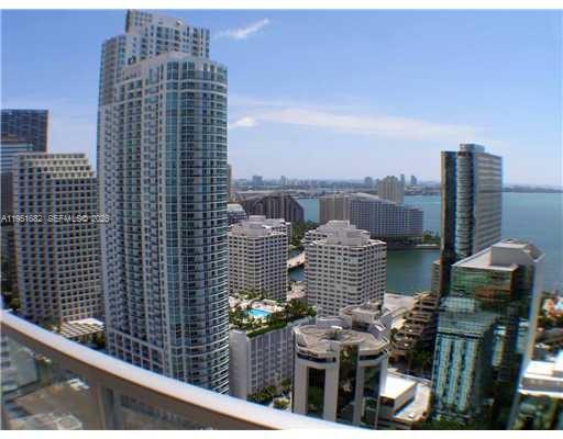 1050 Brickell Ave #3008