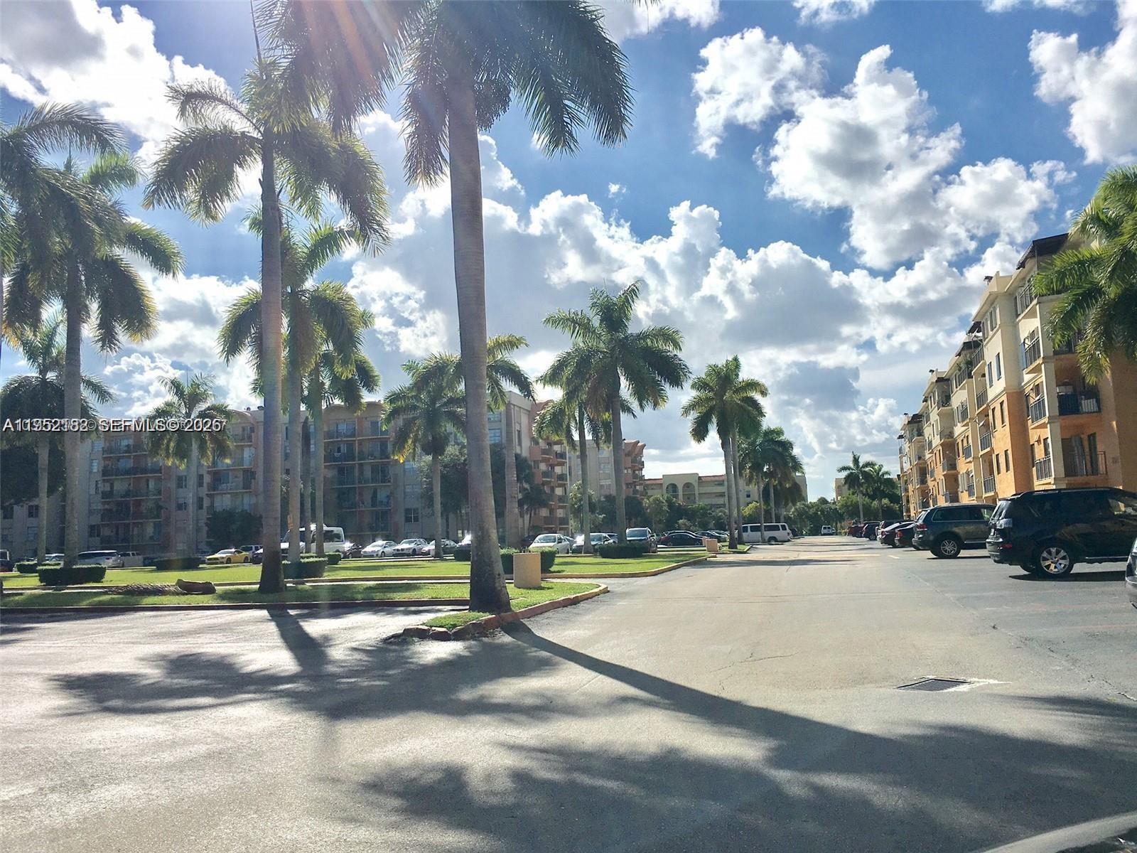 9360 Fontainebleau Blvd #603 Miami, FL 33172