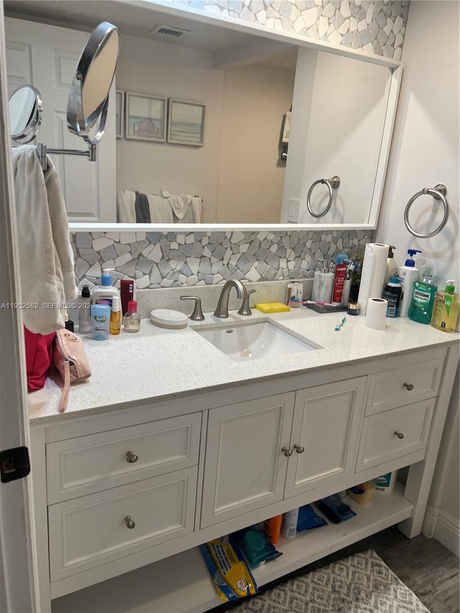 3675 N Country Clb Dr #2408 Aventura, FL 33180