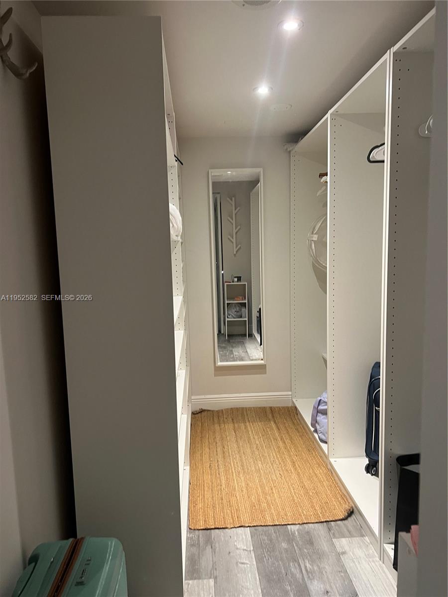 3675 N Country Clb Dr #2408 Aventura, FL 33180