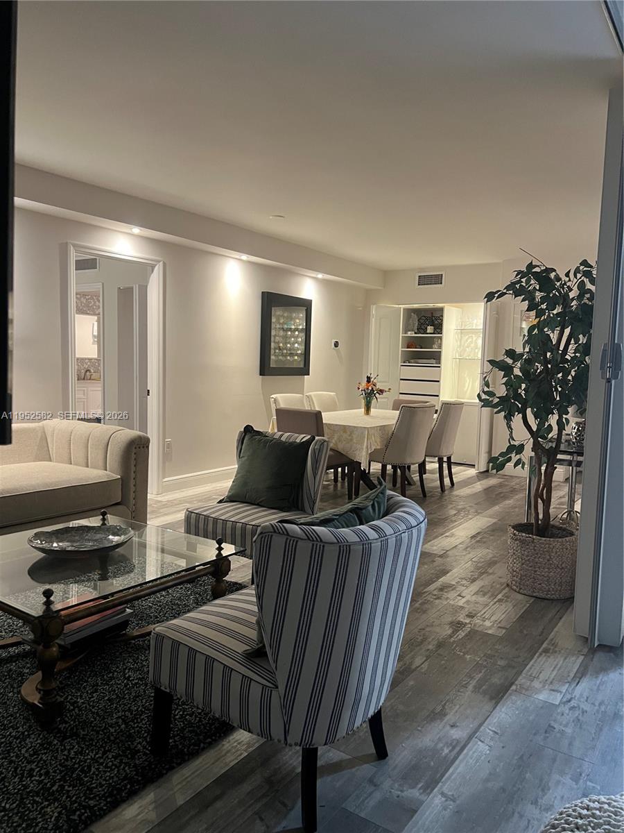 3675 N Country Clb Dr #2408 Aventura, FL 33180