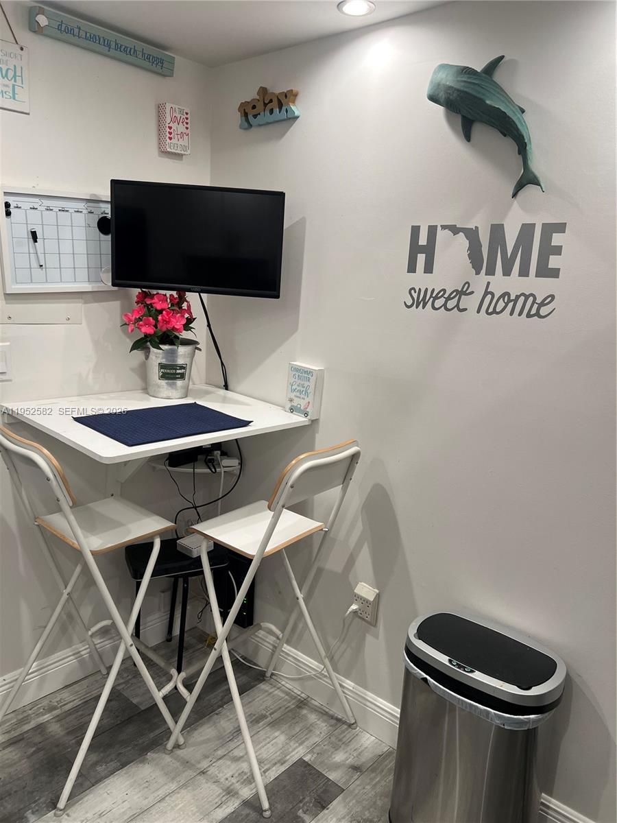 3675 N Country Clb Dr #2408 Aventura, FL 33180