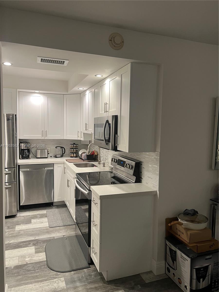 3675 N Country Clb Dr #2408 Aventura, FL 33180