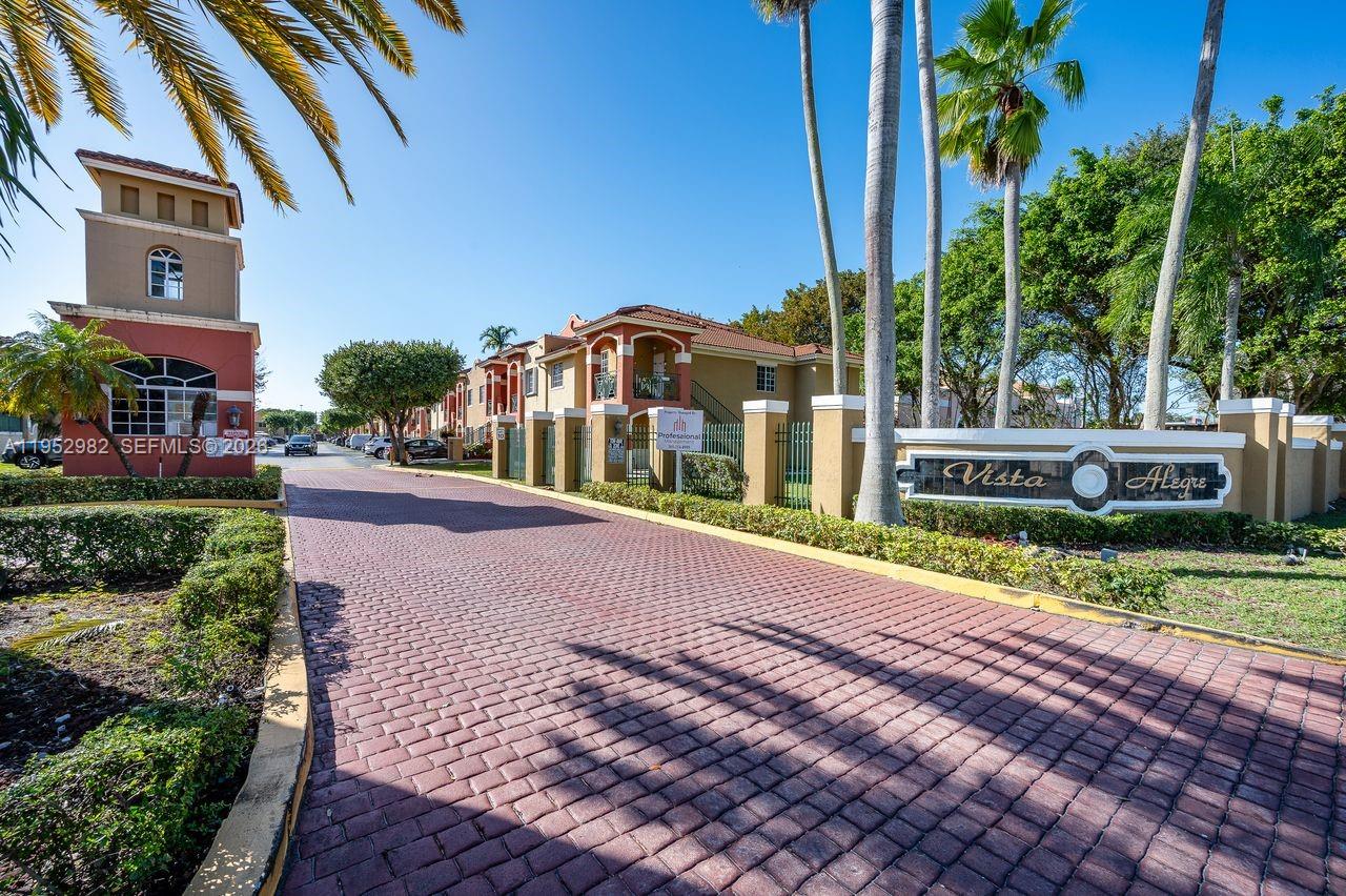 15250 SW 134th Pl #102 Miami, FL 33177