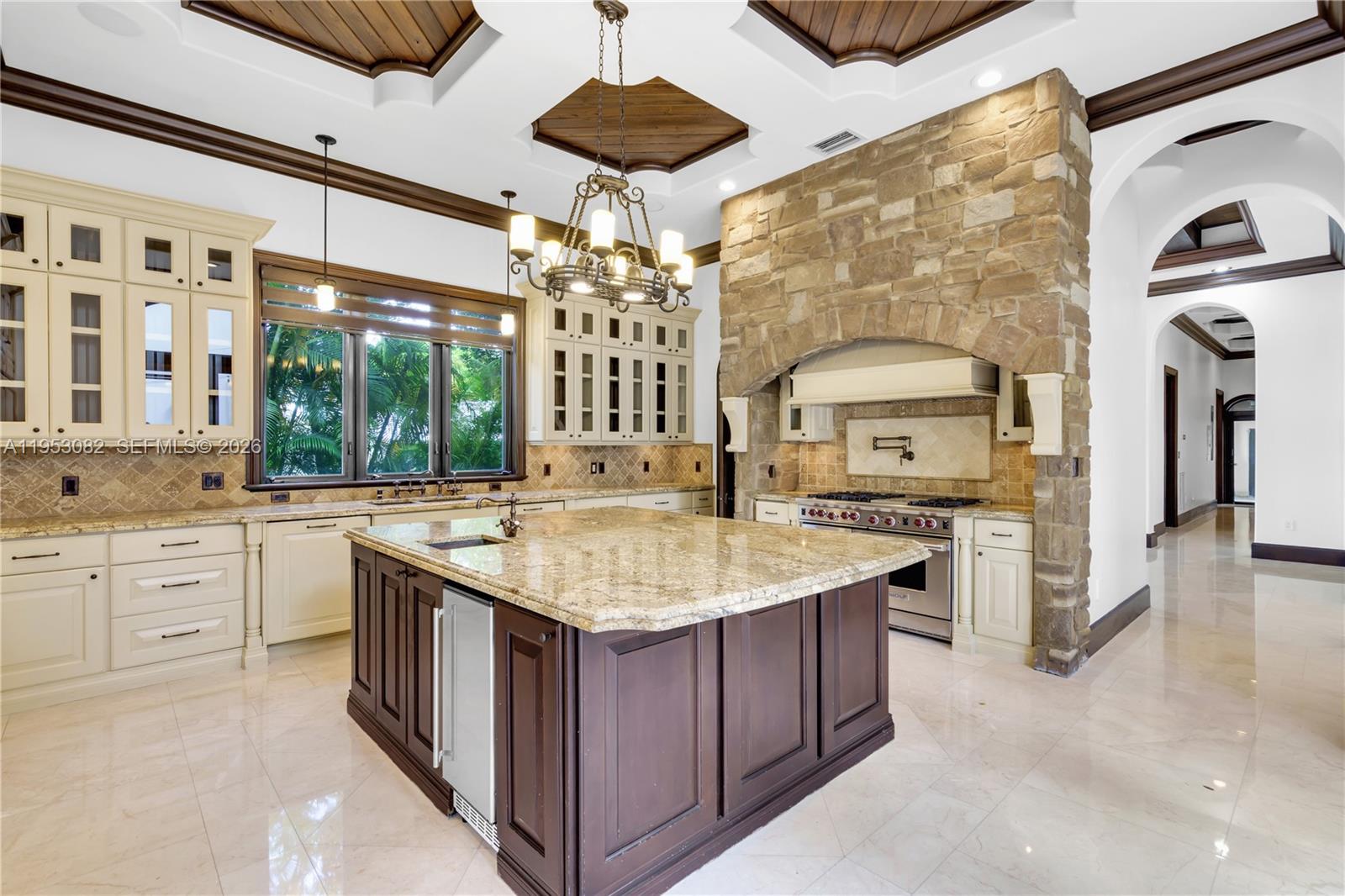 9801 SW 60th Ct Pinecrest, FL 33156