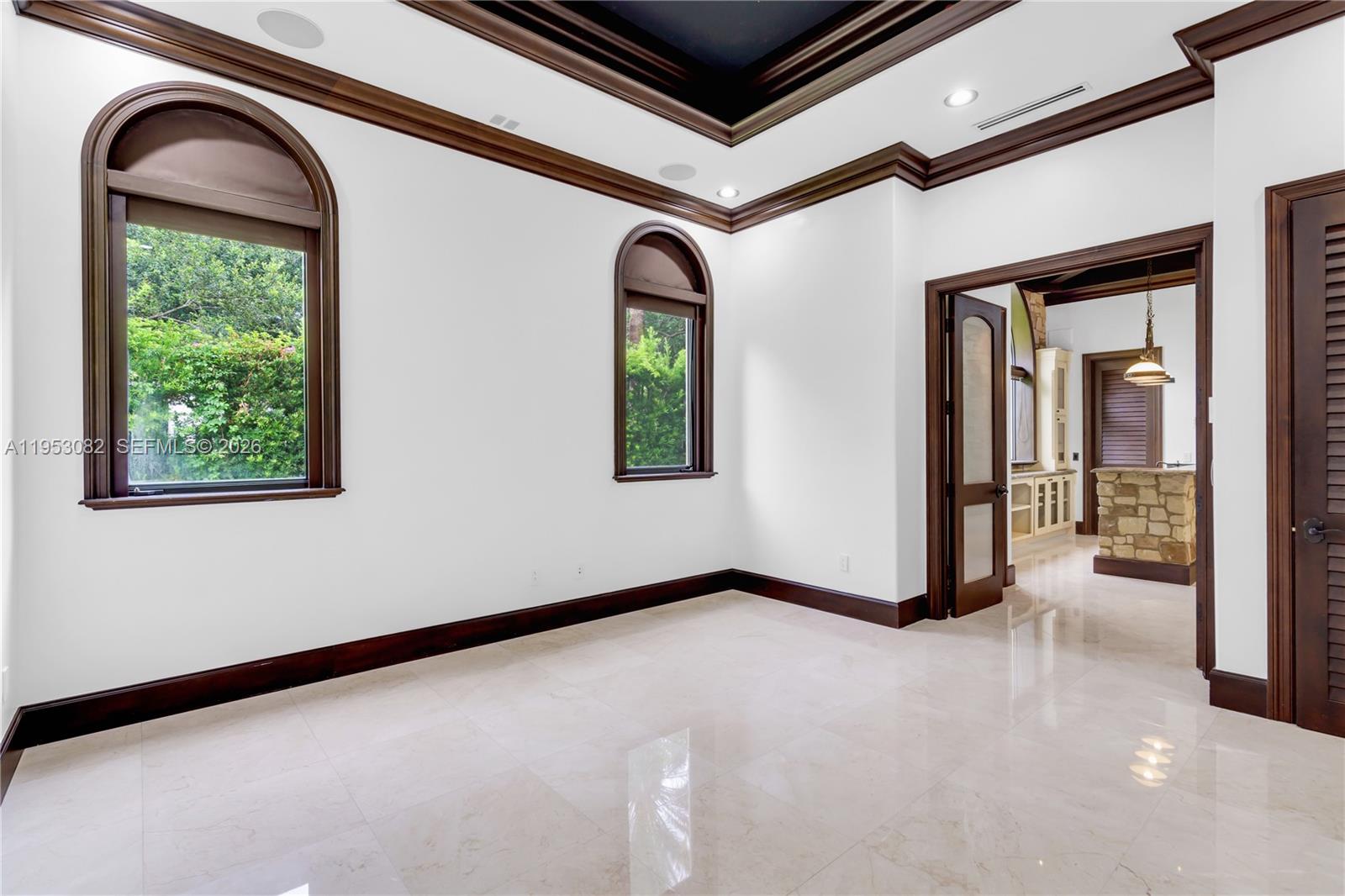 9801 SW 60th Ct Pinecrest, FL 33156