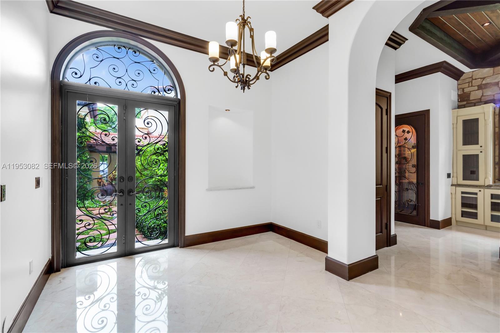 9801 SW 60th Ct Pinecrest, FL 33156