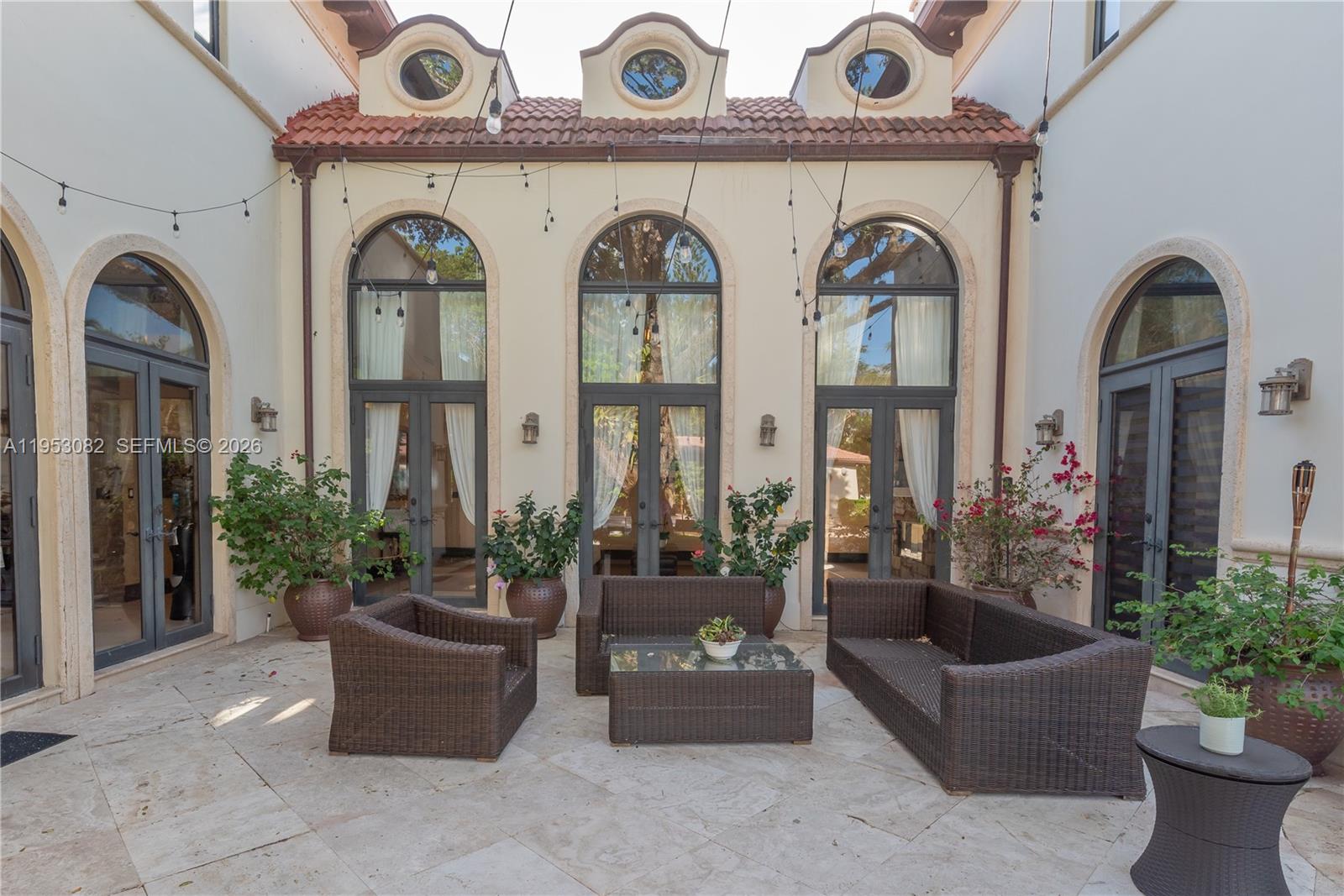 9801 SW 60th Ct Pinecrest, FL 33156