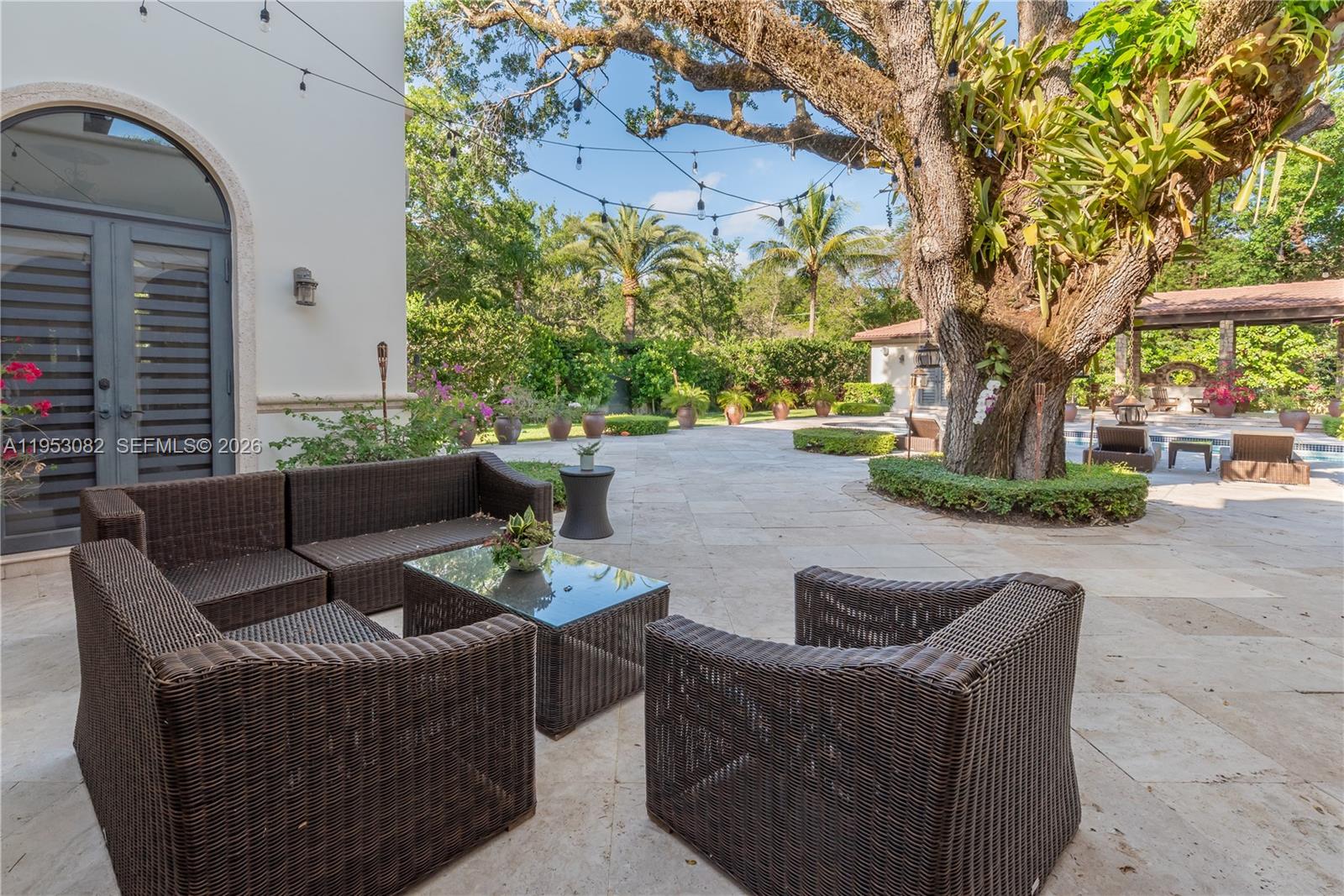 9801 SW 60th Ct Pinecrest, FL 33156