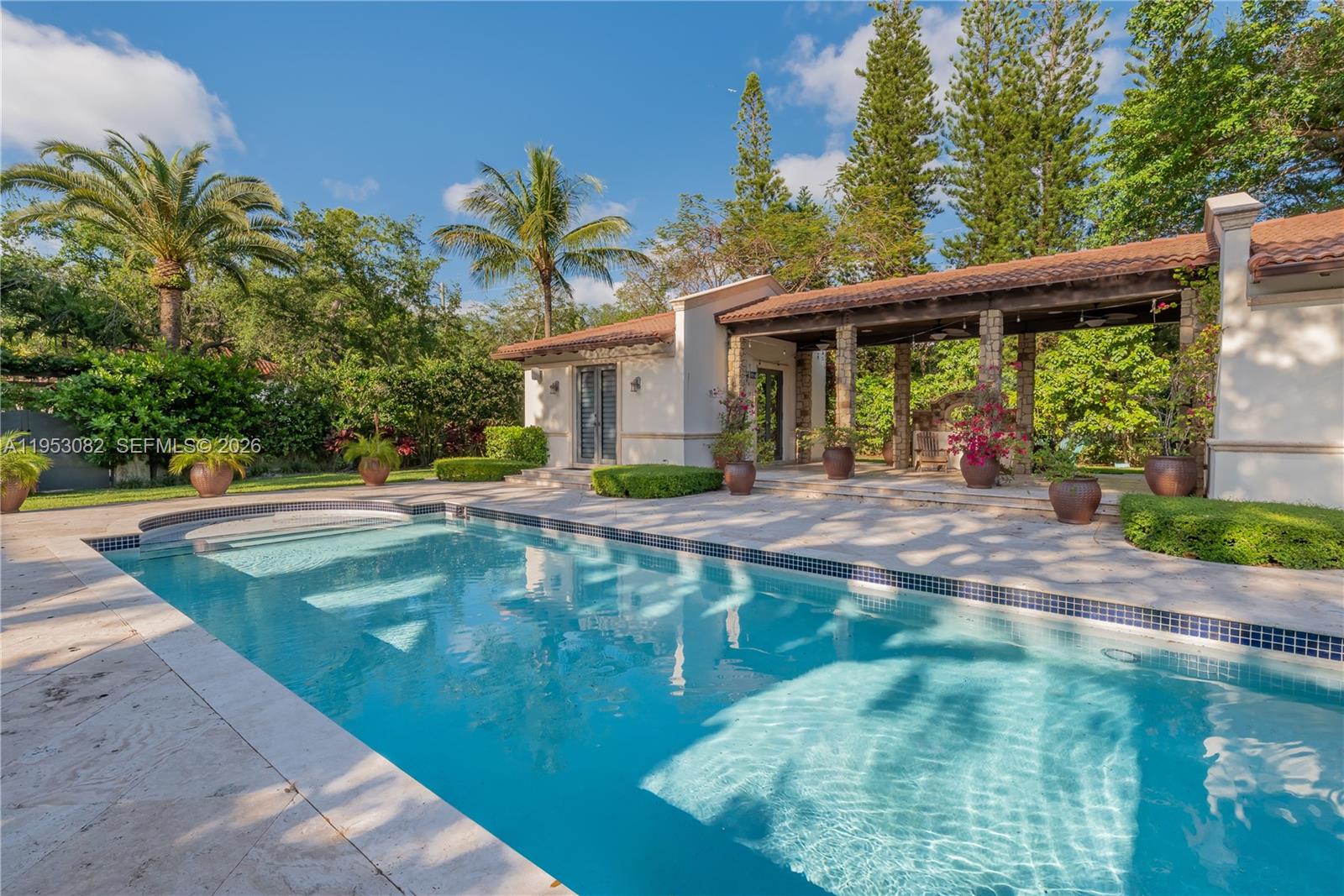 9801 SW 60th Ct Pinecrest, FL 33156