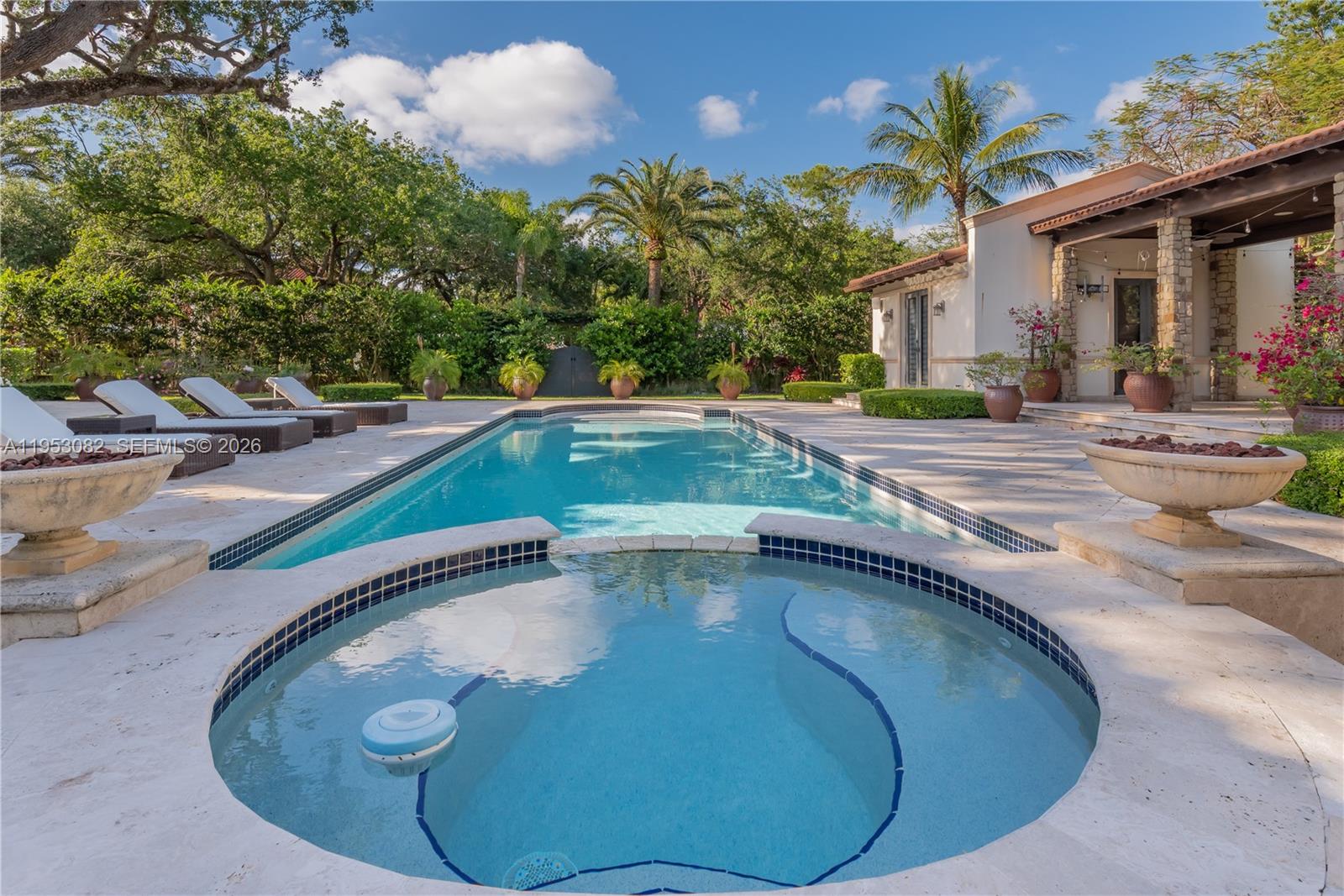 9801 SW 60th Ct Pinecrest, FL 33156