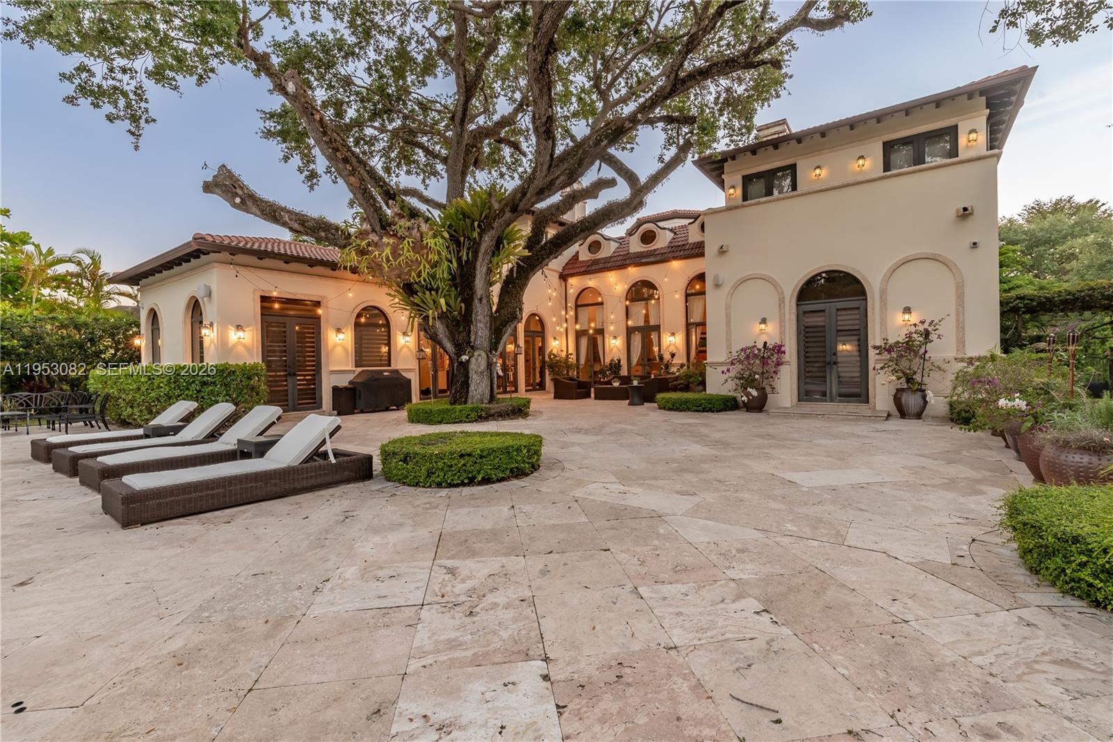 9801 SW 60th Ct Pinecrest, FL 33156