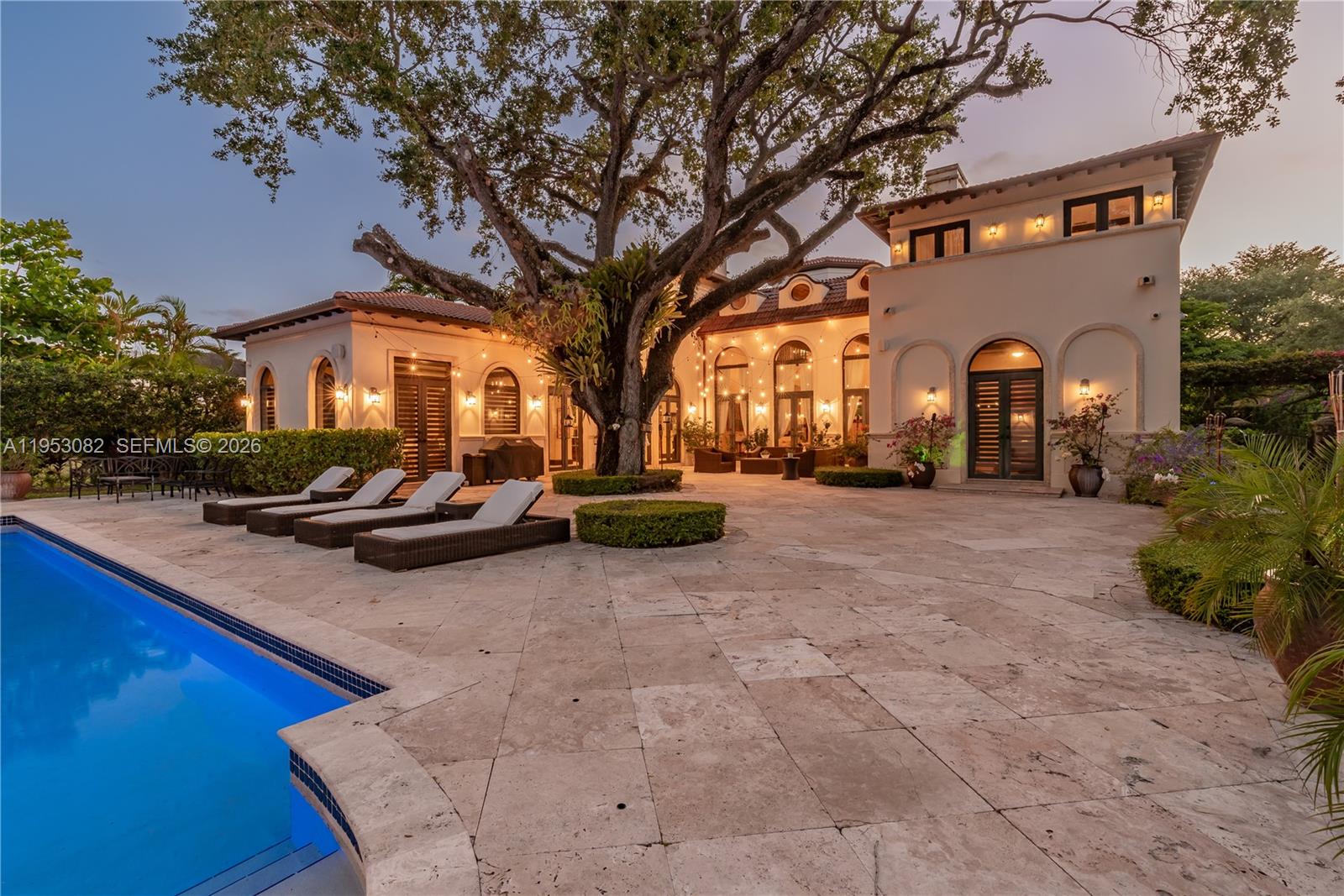 9801 SW 60th Ct Pinecrest, FL 33156