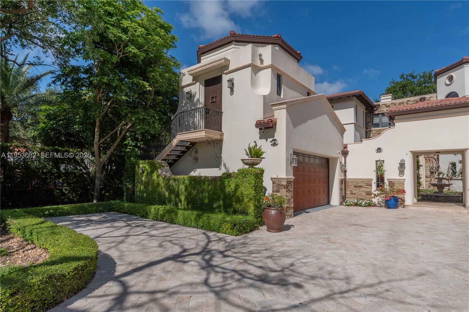 9801 SW 60th Ct Pinecrest, FL 33156