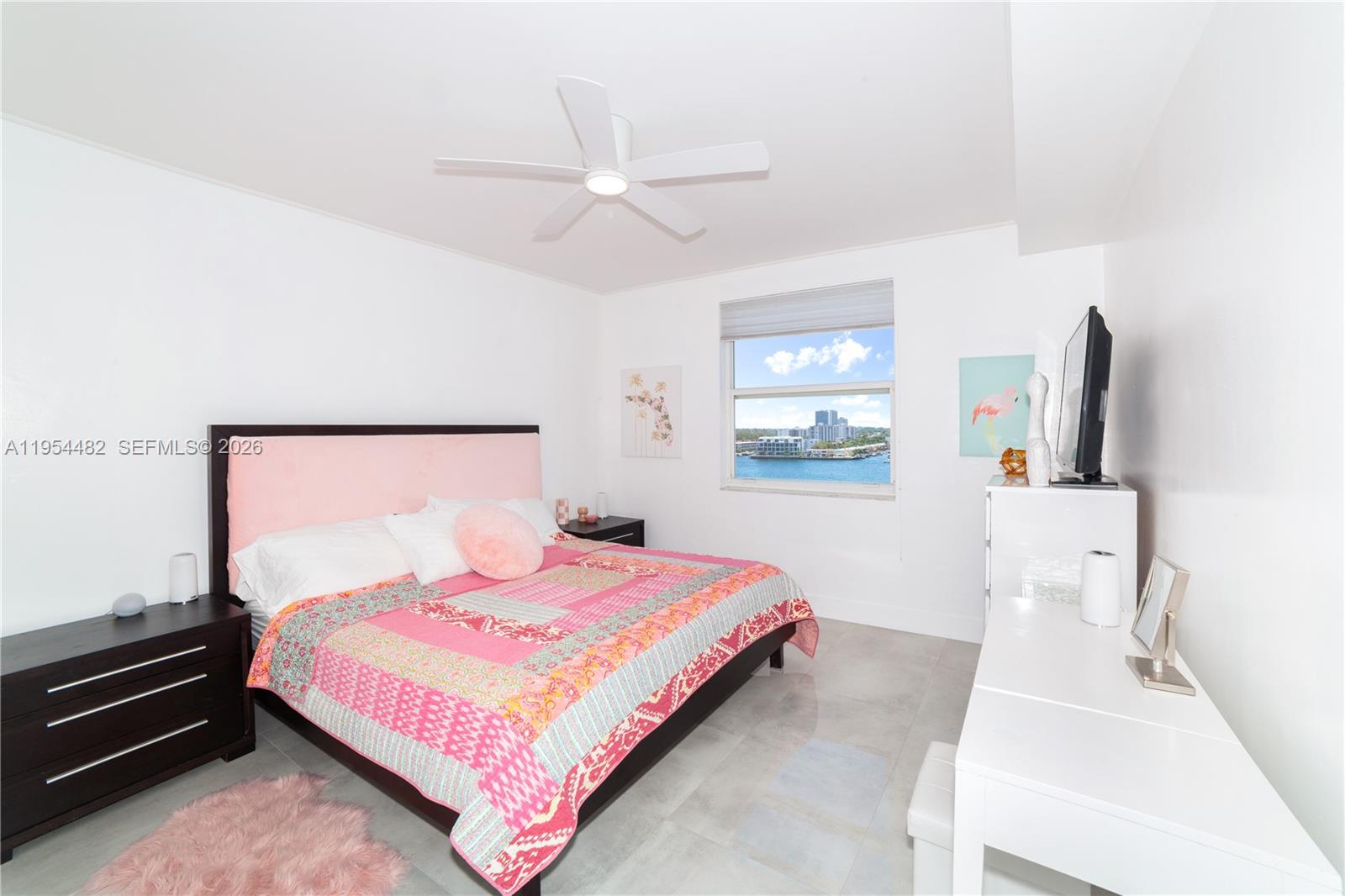 image Porto Bellagio Condo23