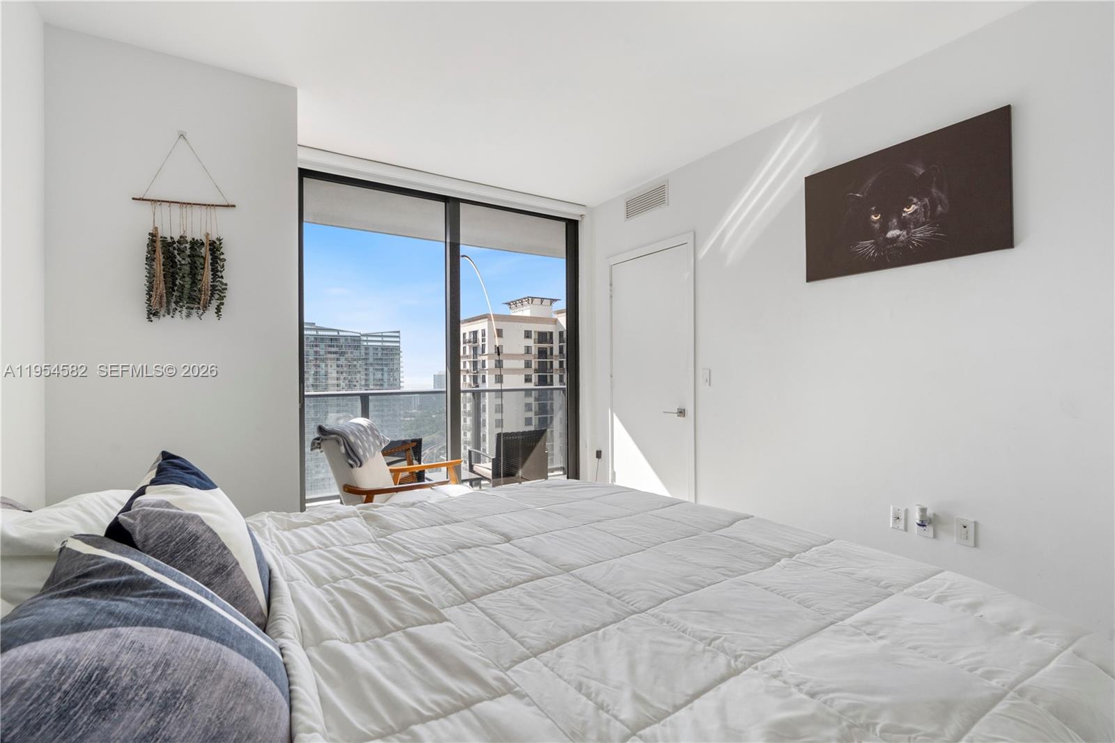 image Brickell Heights West15