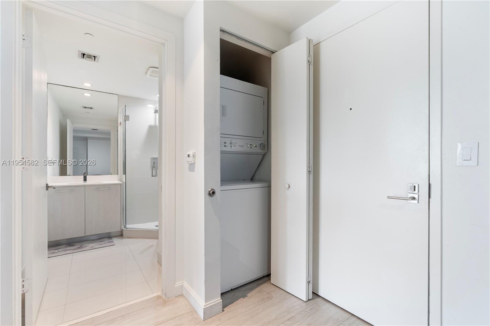 image Brickell Heights West18