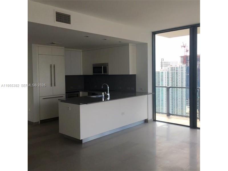 image Reach Brickell City Centre1