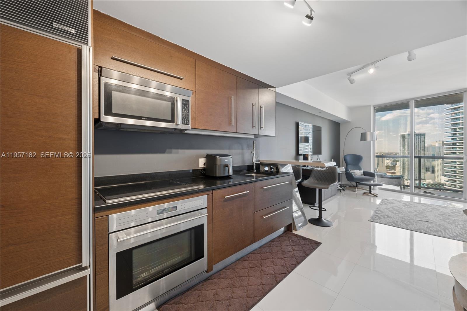 image Icon Brickell I10