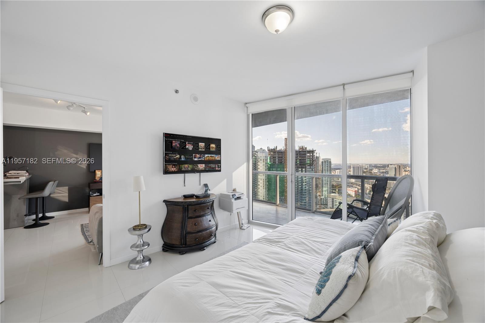 image Icon Brickell I13