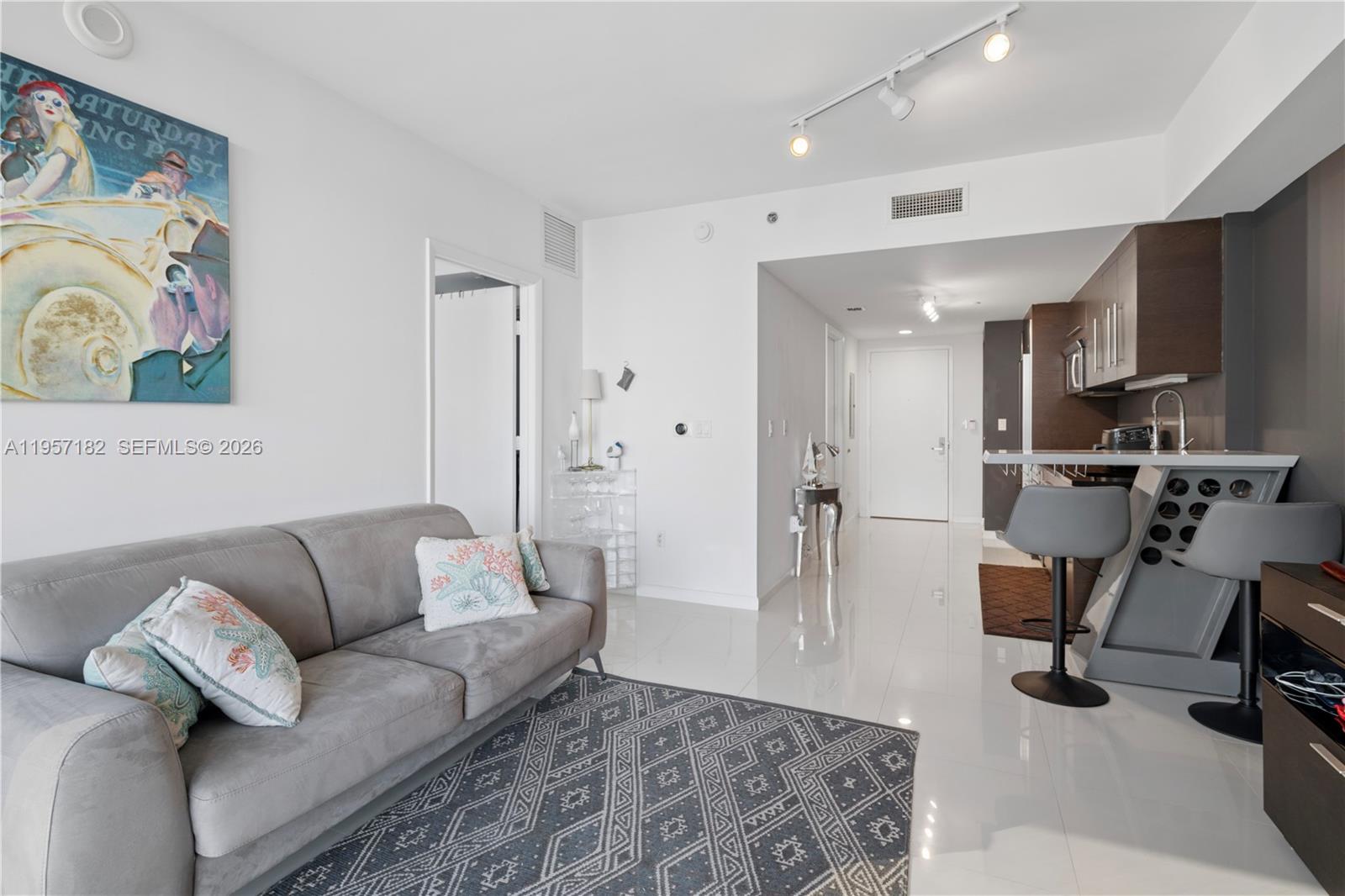 image Icon Brickell I6