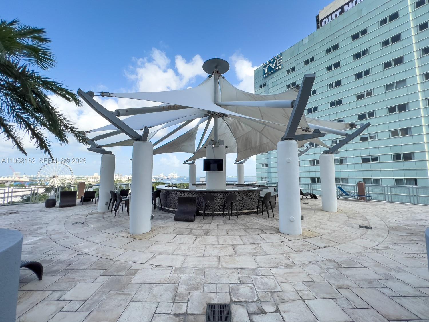 image Vizcayne South28