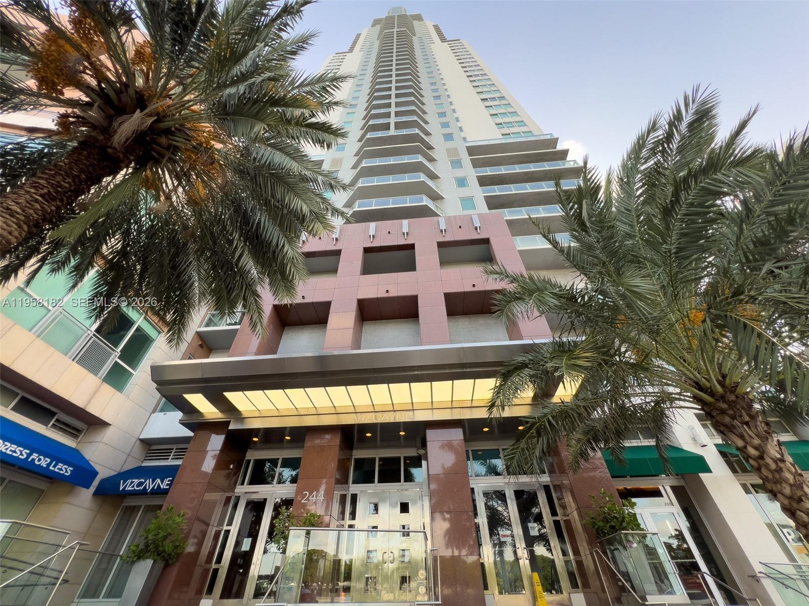 image Vizcayne South35