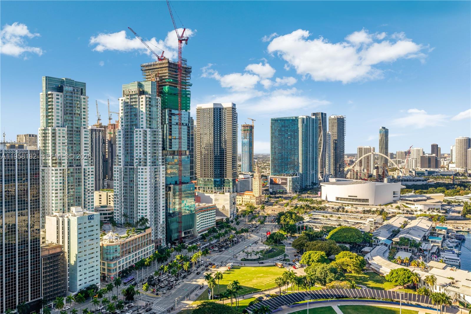 image Vizcayne South37