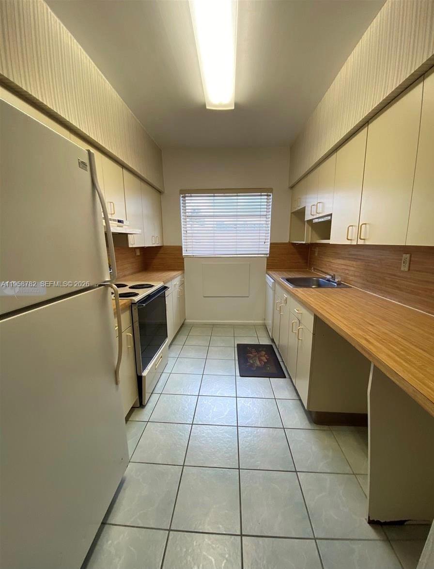 7945 East Dr #306 North Bay Village, FL 33141