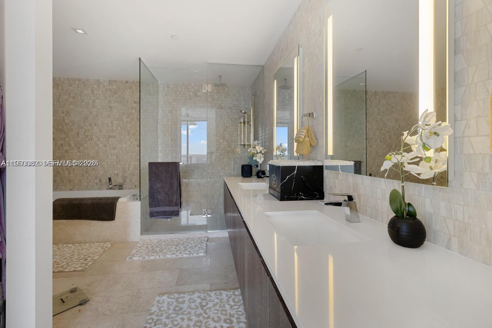 88 SW 7th St #3410 Miami, FL 33130