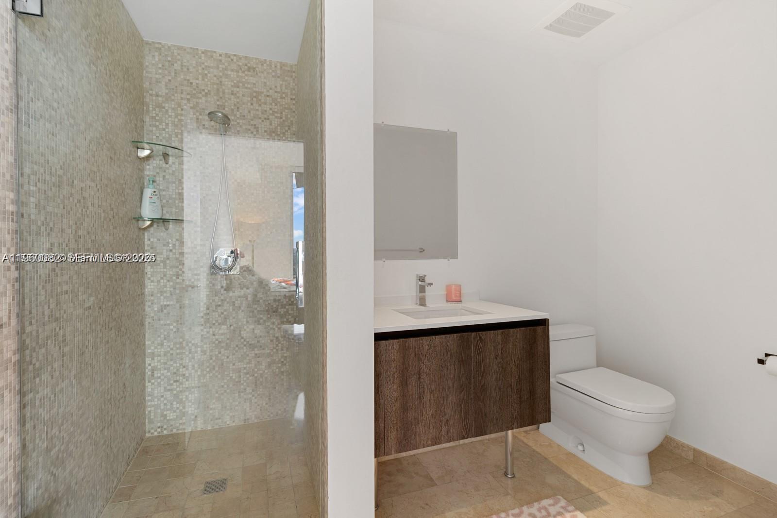 88 SW 7th St #3410 Miami, FL 33130