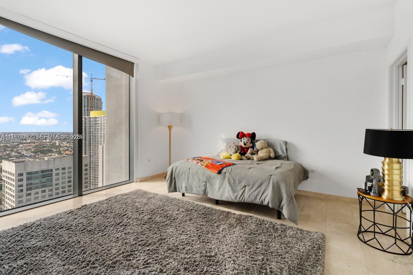 88 SW 7th St #3410 Miami, FL 33130