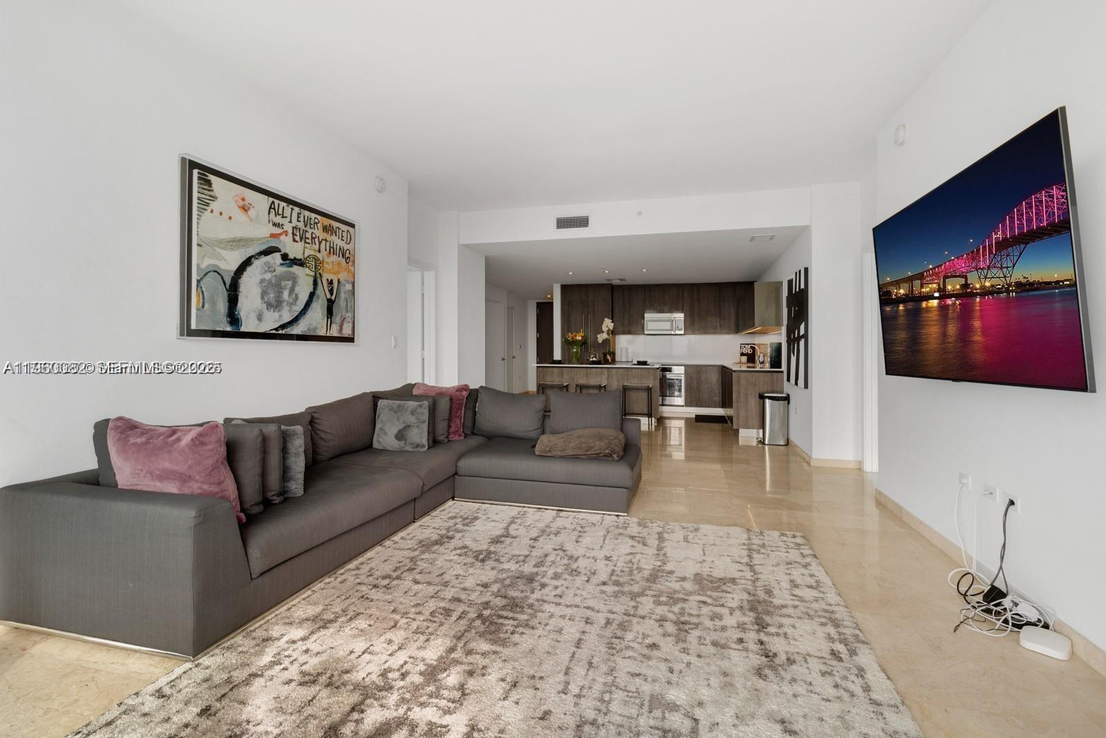 88 SW 7th St #3410 Miami, FL 33130