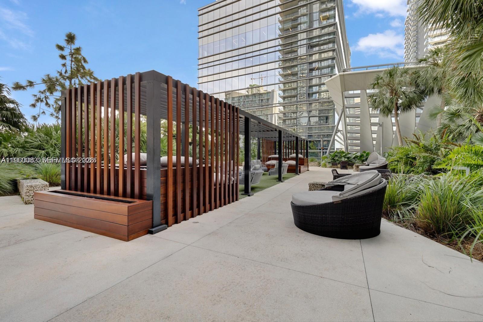 88 SW 7th St #3410 Miami, FL 33130