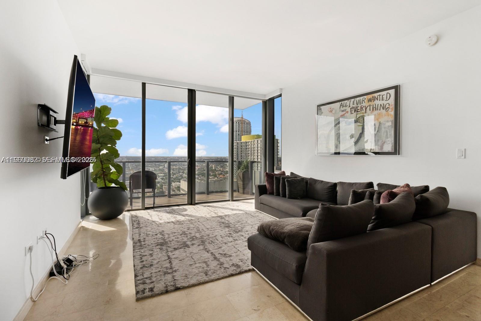 88 SW 7th St #3410 Miami, FL 33130