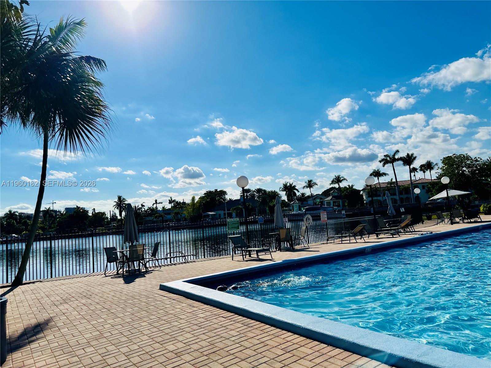 851 Three Iss Blvd #210