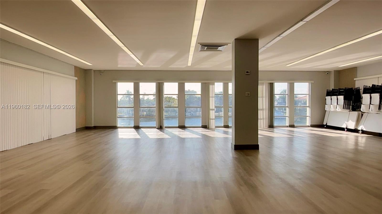 851 Three Iss Blvd #210 Hallandale Beach, FL 33009