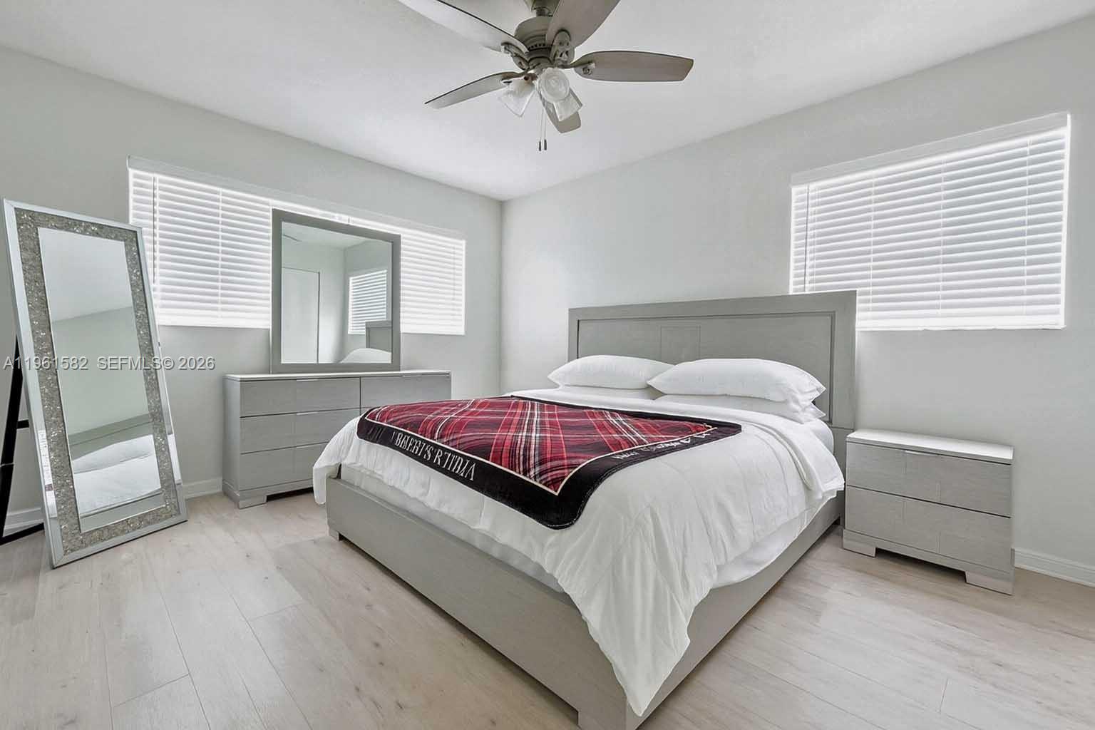 921 NE 199th St #107 Miami, FL 33179