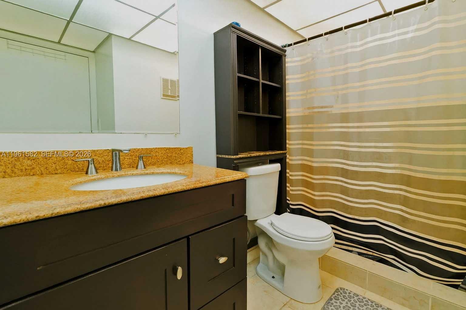 921 NE 199th St #107 Miami, FL 33179