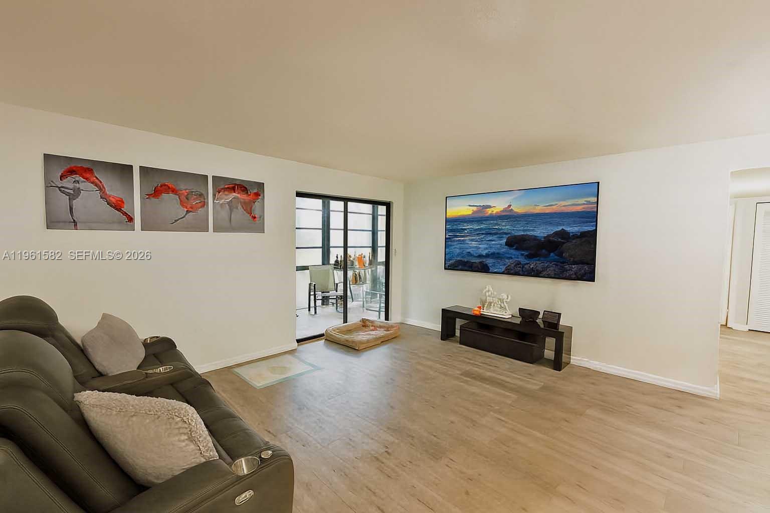 921 NE 199th St #107 Miami, FL 33179