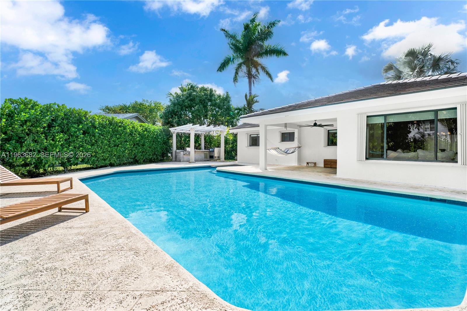 21405 SW 97th Pl Cutler Bay, FL 33189